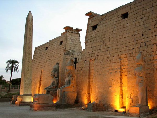 De Louxor à la Concorde, la fabuleuse odyssée de l'Obélisque