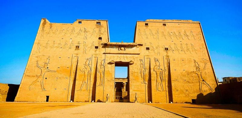 Une image contenant ciel, bâtiment, plein air, Ruines

Le contenu généré par l’IA peut être incorrect.